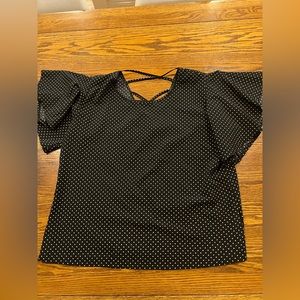 Short sleeve top